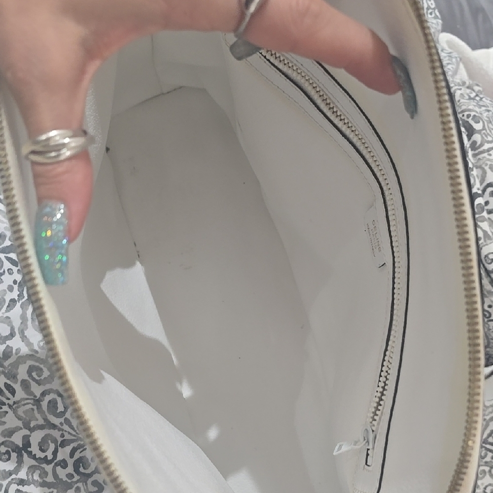 CELINE Elegant White Handbag - Picture 9 of 11